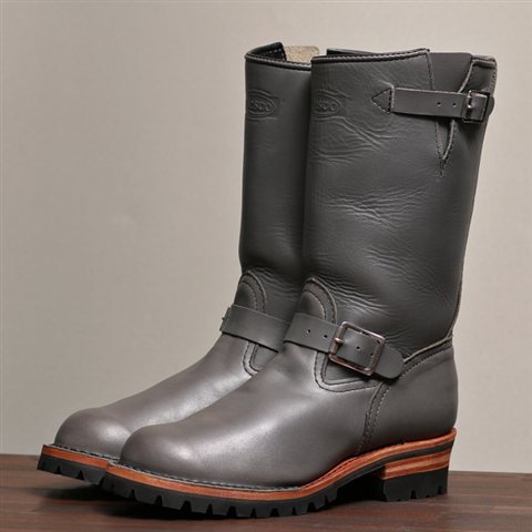 WESCO スレート グレーレザー BOSSの革見本